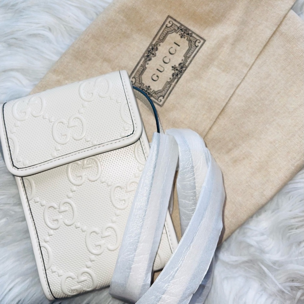 Gucci Embossed GG bag - AUTHENTIC